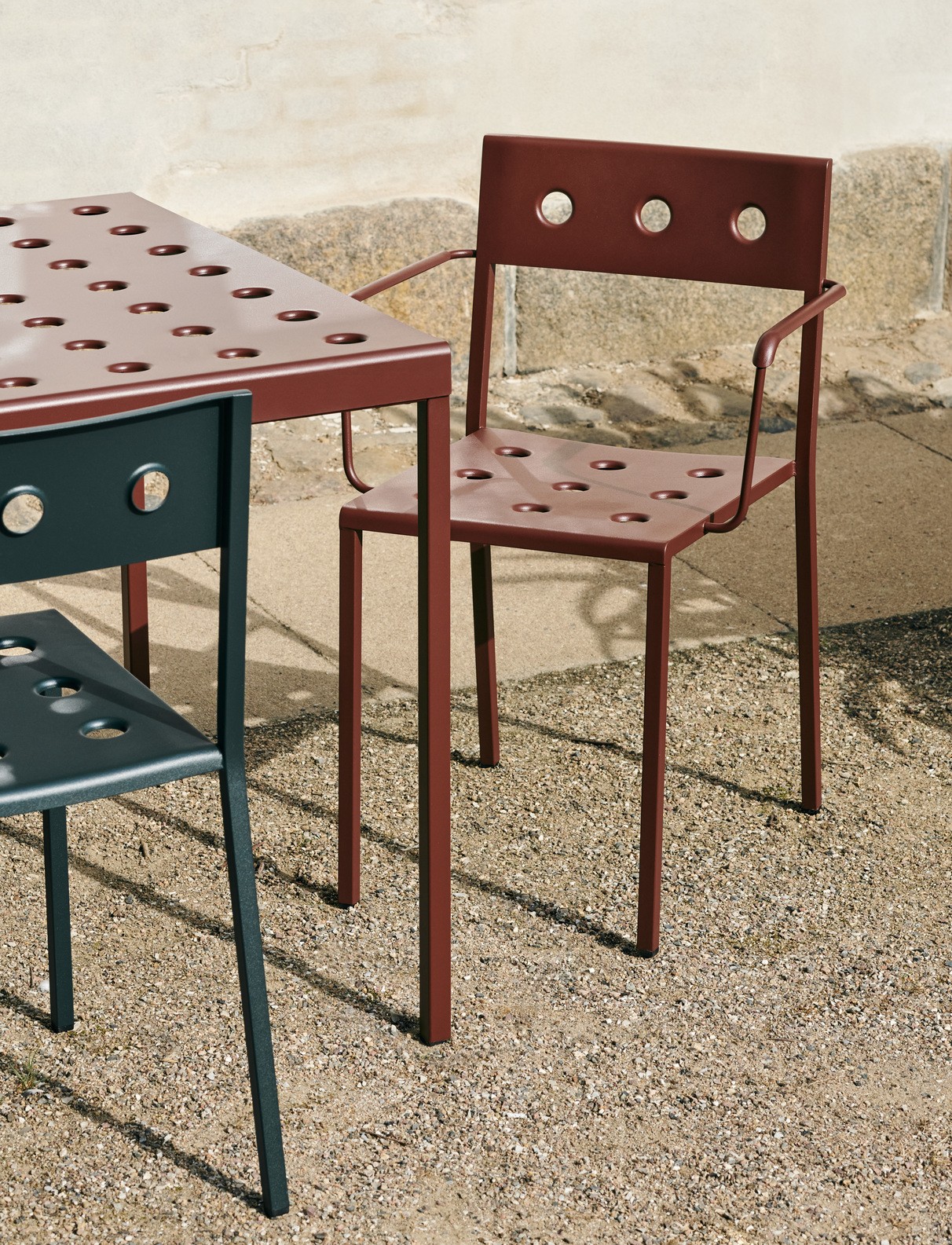 HAY BALCONY ARMCHAIR ② Balcony Armchair | Shop at HAY.nl